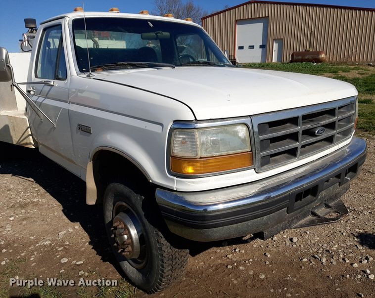 image for item DV9945 1997 Ford F450 Super Duty utility / service truck