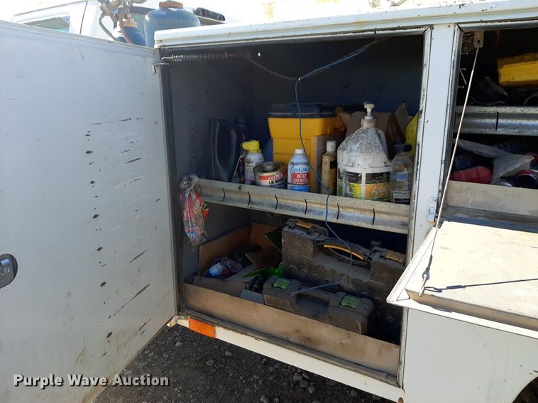 image for item DV9945 1997 Ford F450 Super Duty utility / service truck