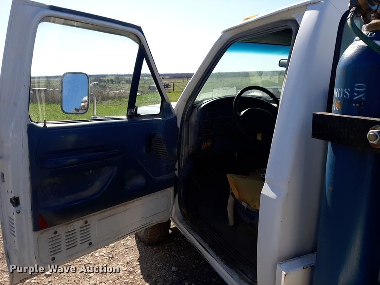 image for item DV9945 1997 Ford F450 Super Duty utility / service truck