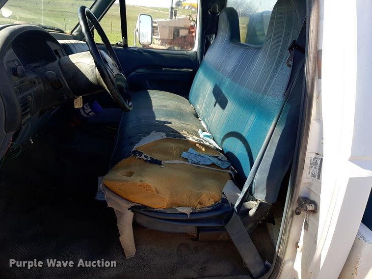 image for item DV9945 1997 Ford F450 Super Duty utility / service truck