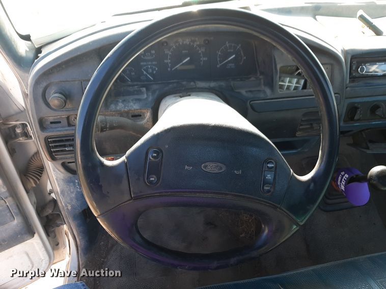 image for item DV9945 1997 Ford F450 Super Duty utility / service truck