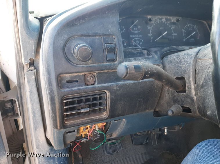 image for item DV9945 1997 Ford F450 Super Duty utility / service truck