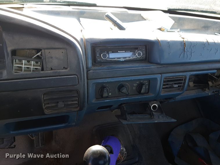 image for item DV9945 1997 Ford F450 Super Duty utility / service truck