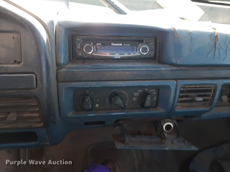 image for item DV9945 1997 Ford F450 Super Duty utility / service truck