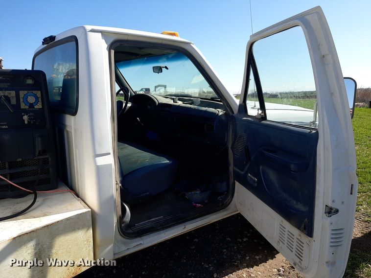 image for item DV9945 1997 Ford F450 Super Duty utility / service truck