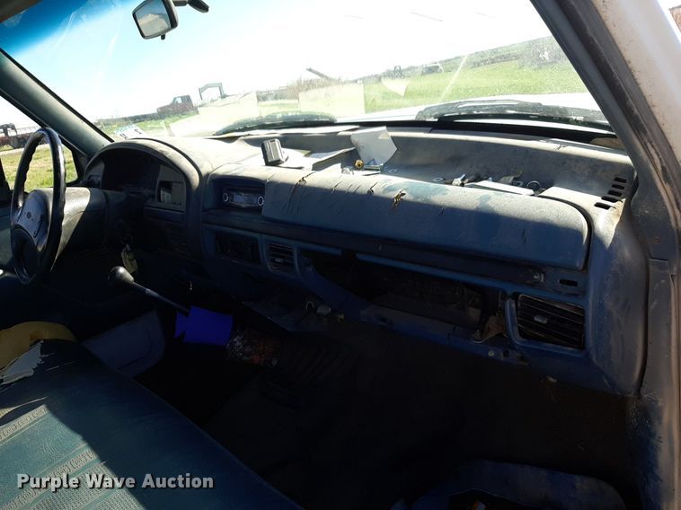 image for item DV9945 1997 Ford F450 Super Duty utility / service truck