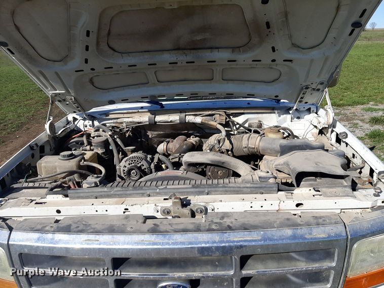 image for item DV9945 1997 Ford F450 Super Duty utility / service truck