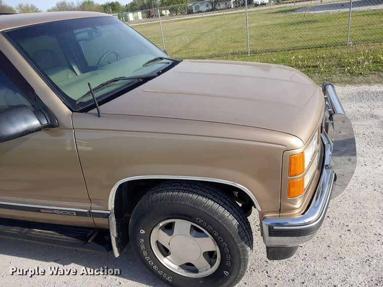 image for item DV9964 1999 GMC Yukon SLT SUV