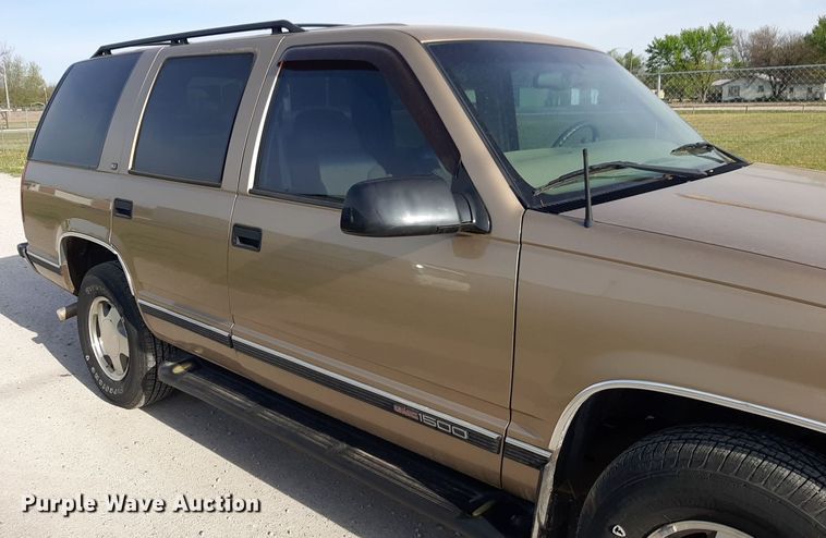 image for item DV9964 1999 GMC Yukon SLT SUV