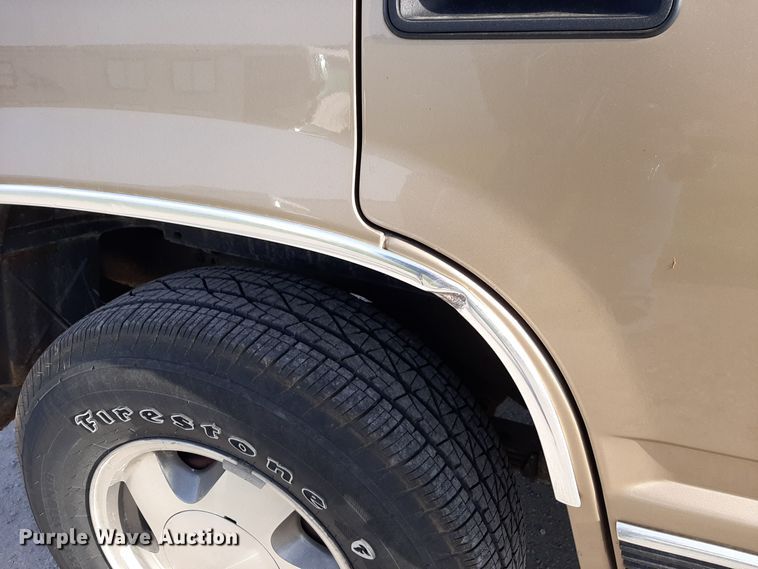 image for item DV9964 1999 GMC Yukon SLT SUV