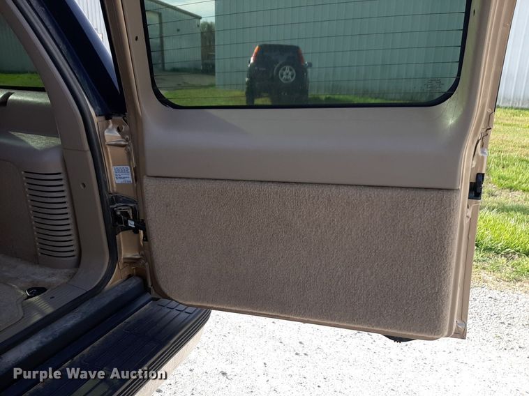 image for item DV9964 1999 GMC Yukon SLT SUV