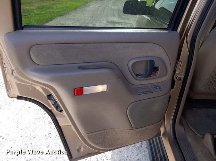 image for item DV9964 1999 GMC Yukon SLT SUV