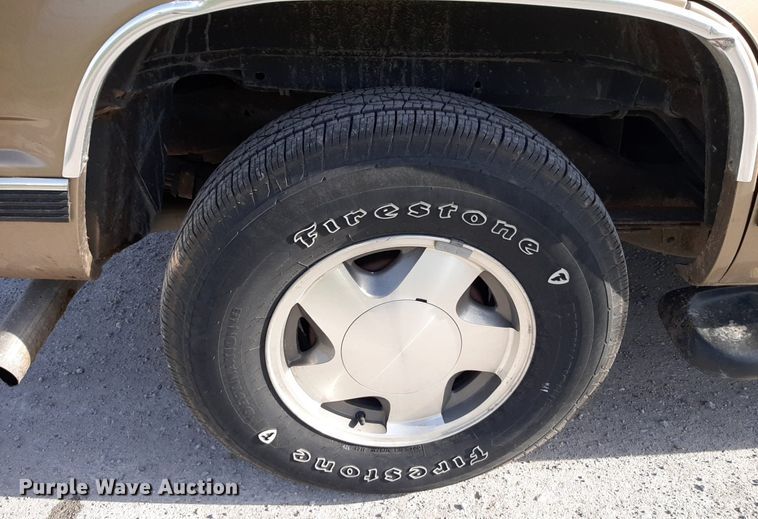 image for item DV9964 1999 GMC Yukon SLT SUV