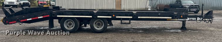 image for item EG1282 2006 Towmaster  equipment trailer