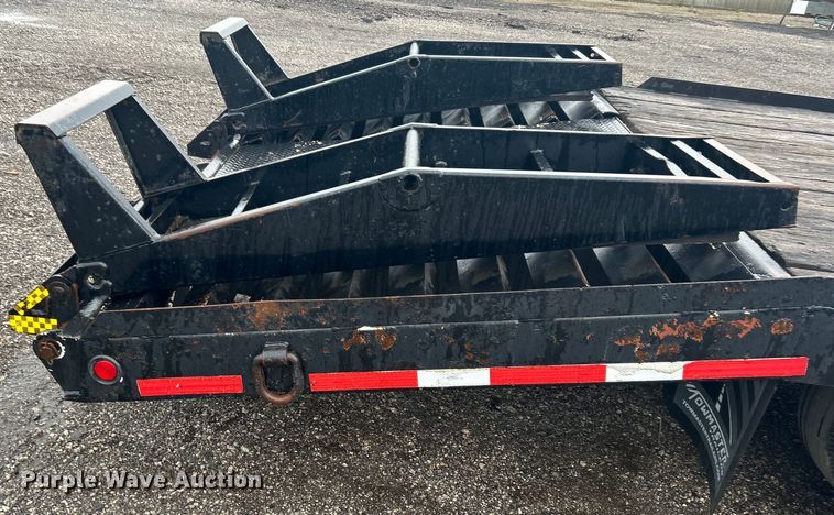 image for item EG1282 2006 Towmaster  equipment trailer