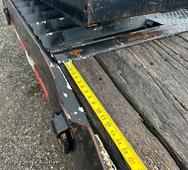 image for item EG1282 2006 Towmaster  equipment trailer