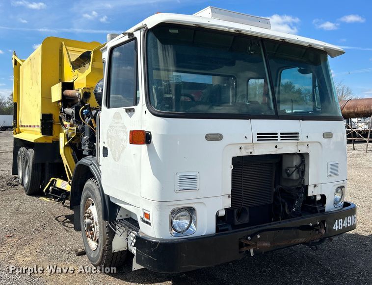 image for item EG1369 2016 Autocar  ACX Xpeditor refuse truck