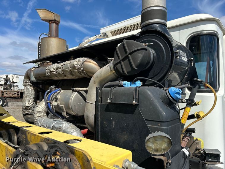 image for item EG1369 2016 Autocar  ACX Xpeditor refuse truck