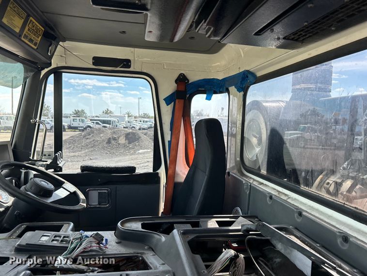 image for item EG1369 2016 Autocar  ACX Xpeditor refuse truck