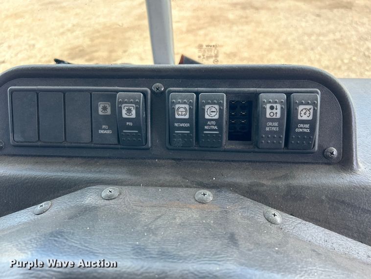 image for item EG1369 2016 Autocar  ACX Xpeditor refuse truck