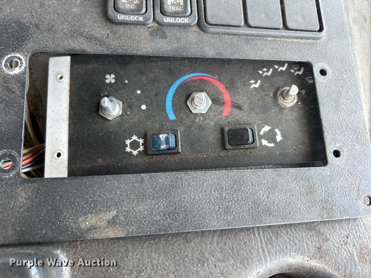 image for item EG1369 2016 Autocar  ACX Xpeditor refuse truck