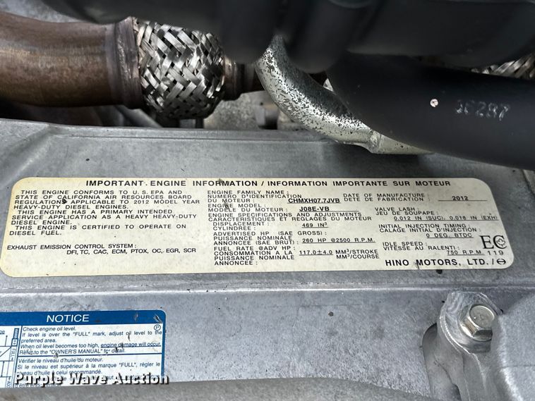 image for item EG1376 2013 Hino 338 box truck