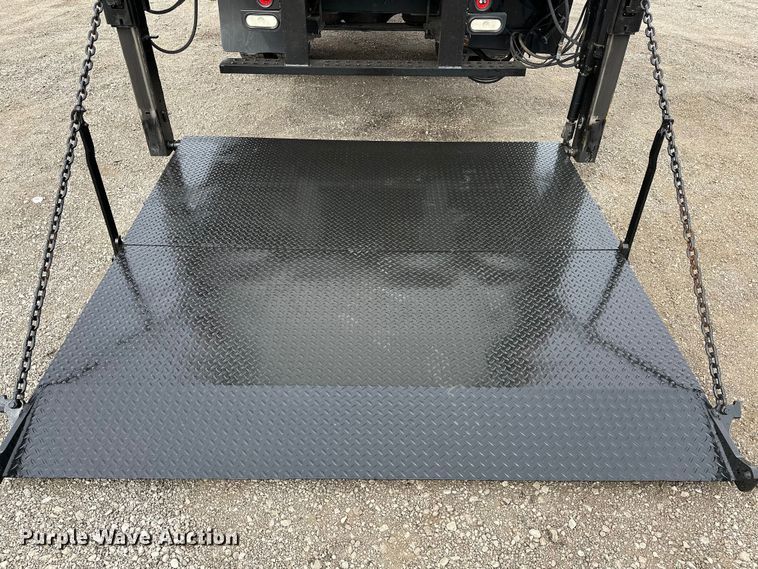 image for item EG1377 2012 Kenworth  T370 box truck