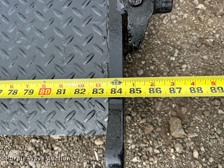 image for item EG1377 2012 Kenworth  T370 box truck