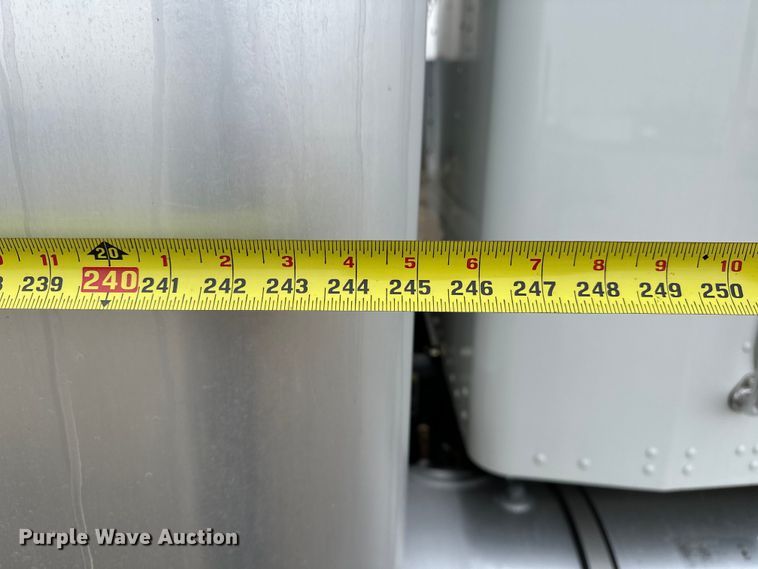 image for item EG1377 2012 Kenworth  T370 box truck