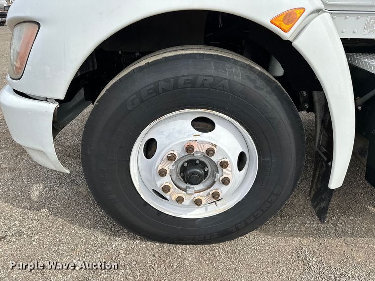 image for item EG1377 2012 Kenworth  T370 box truck