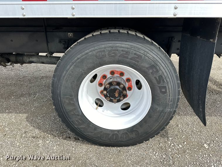 image for item EG1377 2012 Kenworth  T370 box truck