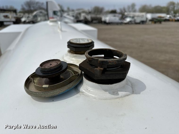 image for item EG1385 2012 Superior Storage Tanks  diesel fuel trailer 