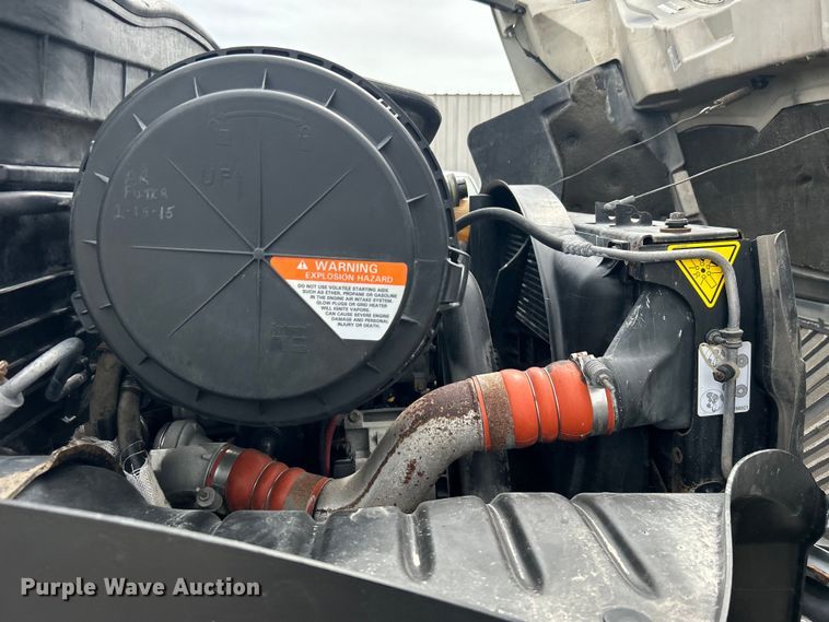 image for item EG1402 2010 International  Durastar 4400 truck cab and chassis