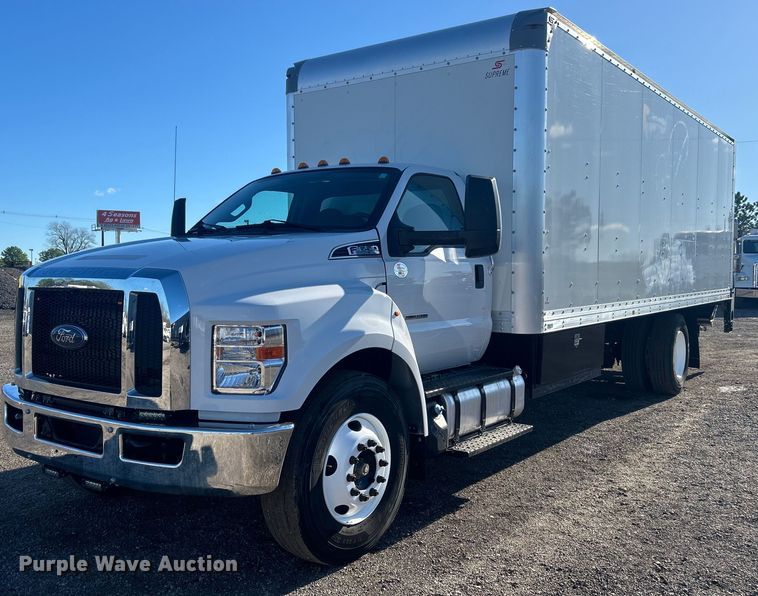 image for item EG1420 2021 Ford F650 Super Duty box truck