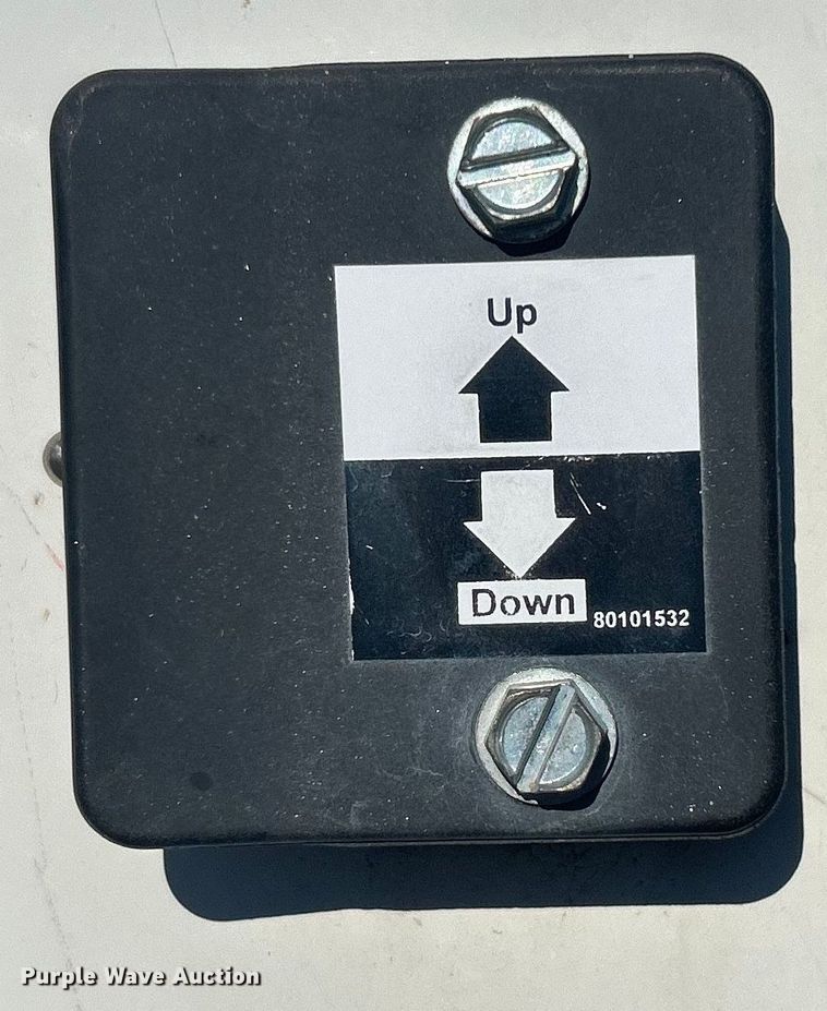 image for item EG1420 2021 Ford F650 Super Duty box truck