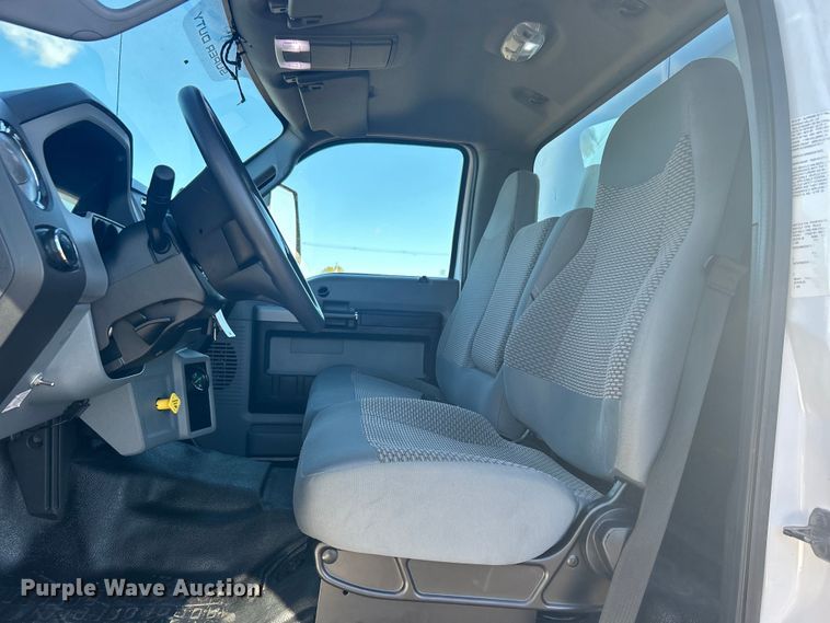 image for item EG1420 2021 Ford F650 Super Duty box truck