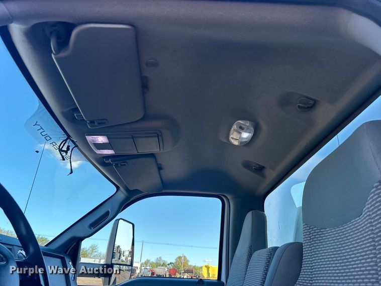 image for item EG1420 2021 Ford F650 Super Duty box truck