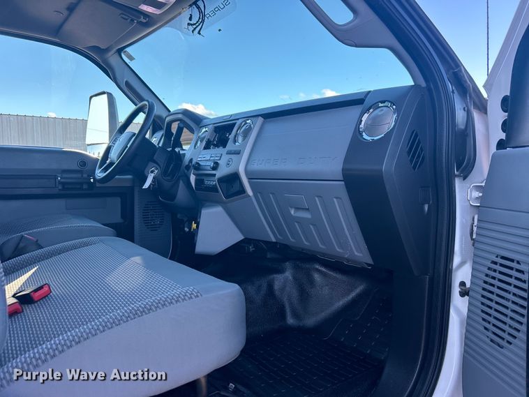 image for item EG1420 2021 Ford F650 Super Duty box truck