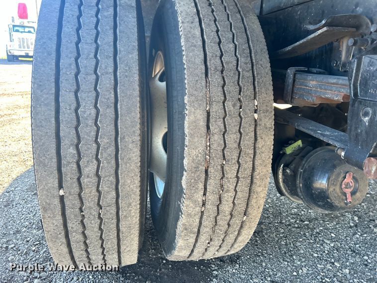 image for item EG1420 2021 Ford F650 Super Duty box truck