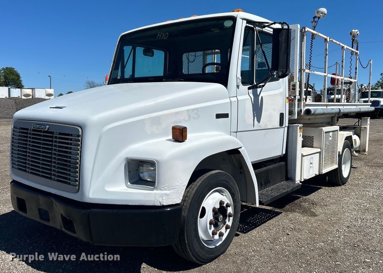 image for item EG1426 1998 Freightliner  FL50 scissor lift truck 