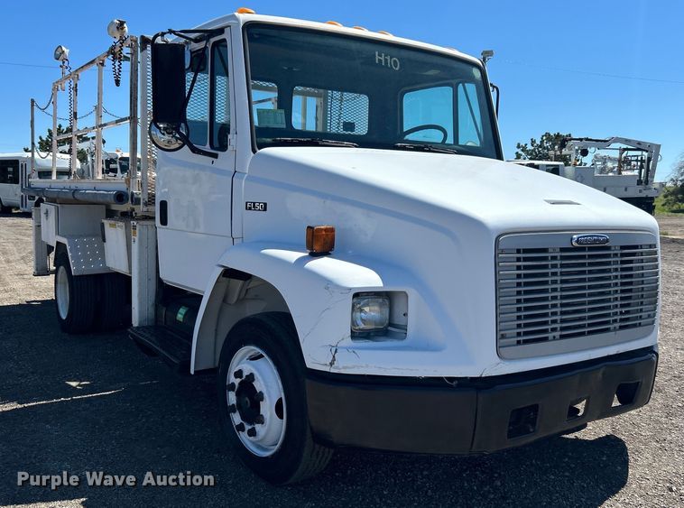image for item EG1426 1998 Freightliner  FL50 scissor lift truck 