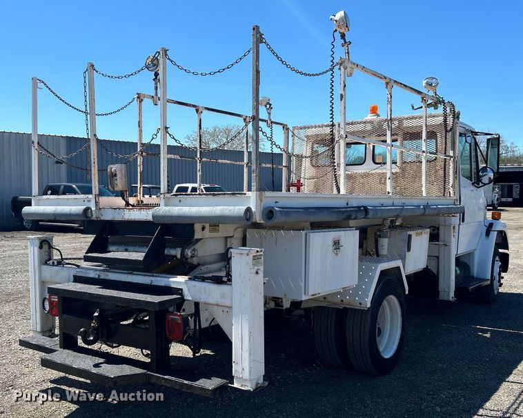 image for item EG1426 1998 Freightliner  FL50 scissor lift truck 
