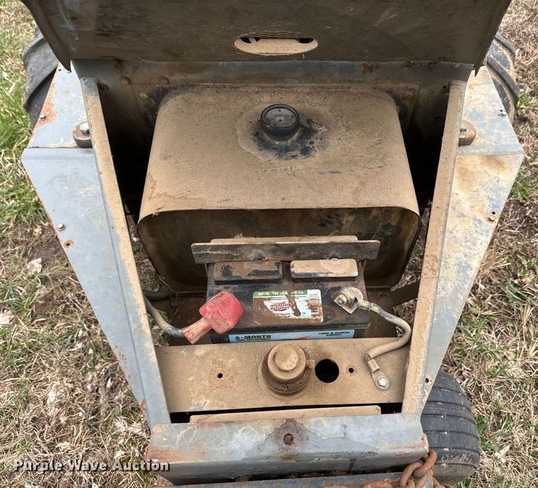 image for item EH5378 (2) Grazer G1890V ZTR lawn mowers