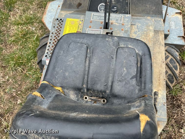 image for item EH5378 (2) Grazer G1890V ZTR lawn mowers