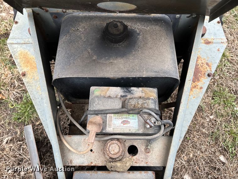 image for item EH5378 (2) Grazer G1890V ZTR lawn mowers