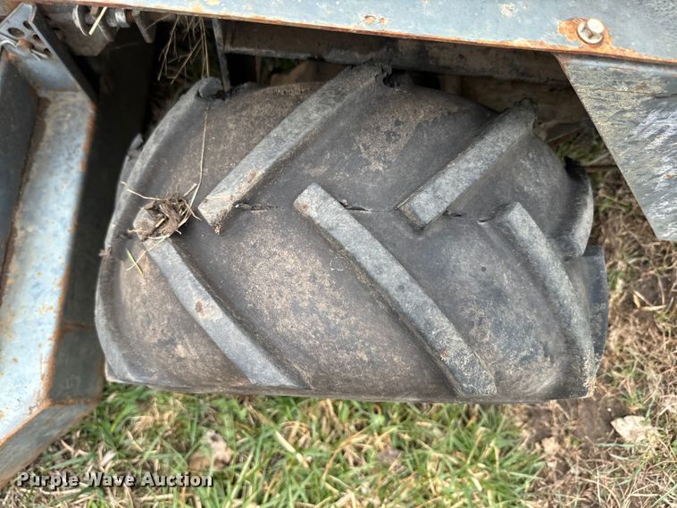 image for item EH5378 (2) Grazer G1890V ZTR lawn mowers