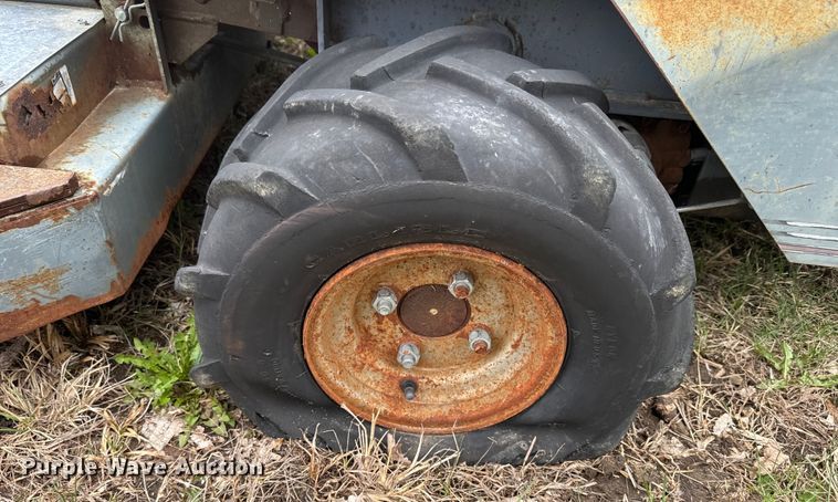 image for item EH5378 (2) Grazer G1890V ZTR lawn mowers