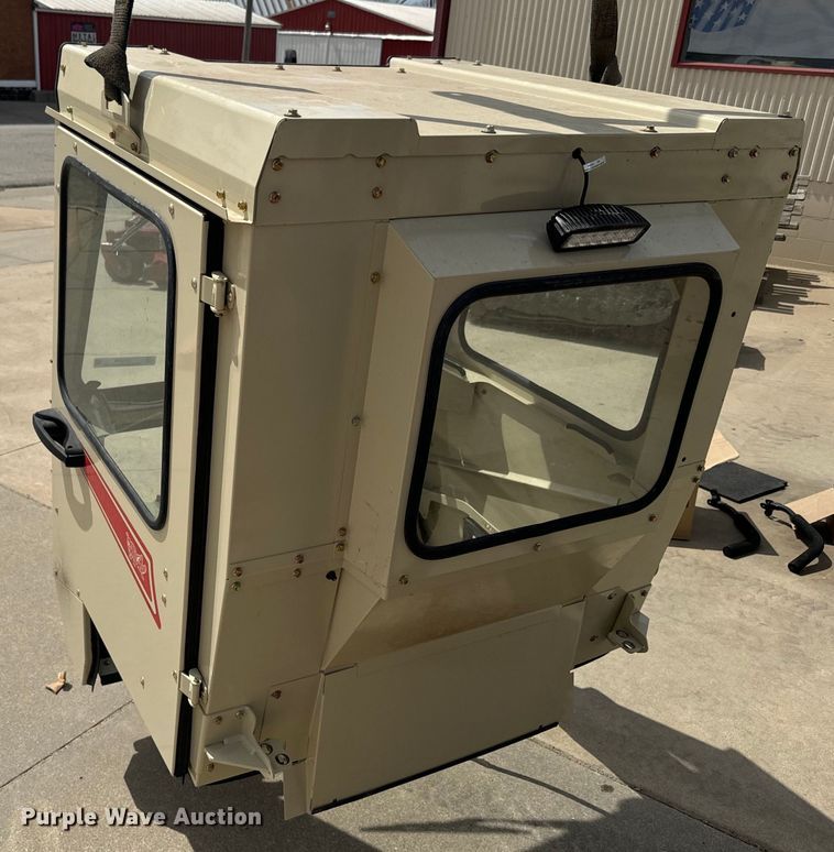 image for item EH5438 Grasshopper  cab