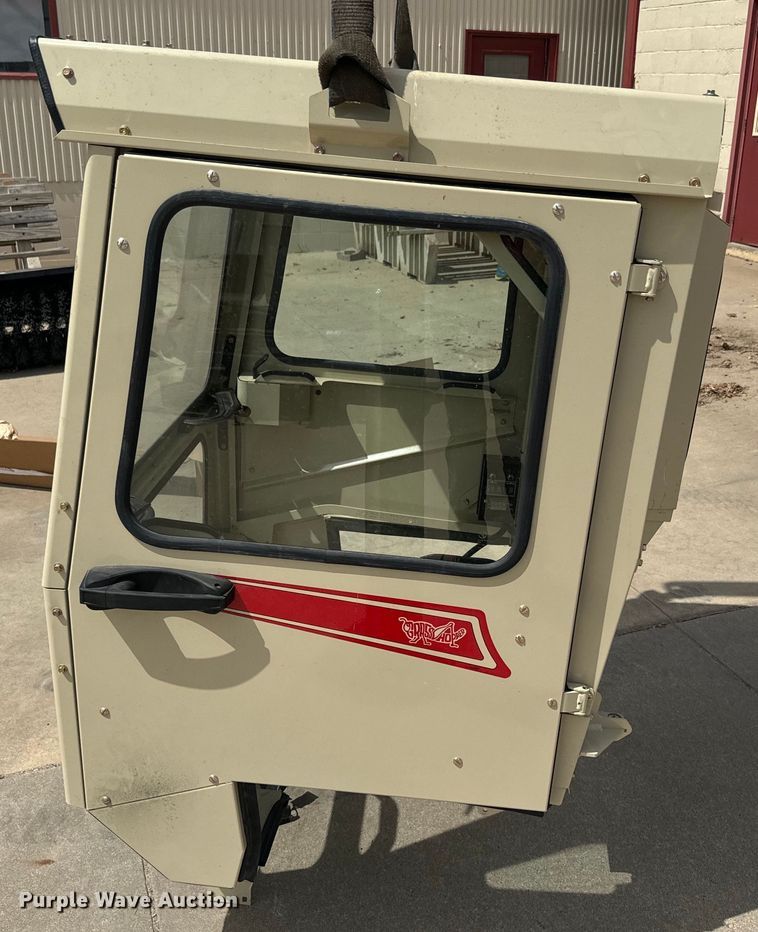 image for item EH5438 Grasshopper  cab
