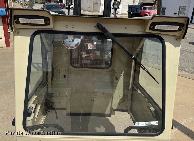 image for item EH5438 Grasshopper  cab
